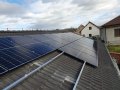 Umístění solárních panelů Longi 415 Wp na střechu rodinného domu Odlochovice, Středočeský kraj